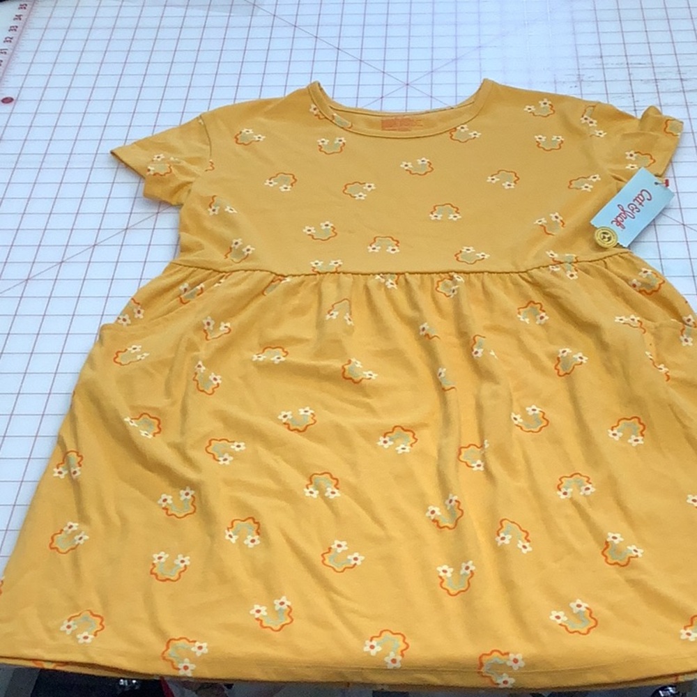Girls Cat&Jack short sleeved dress L10/12 with pockets